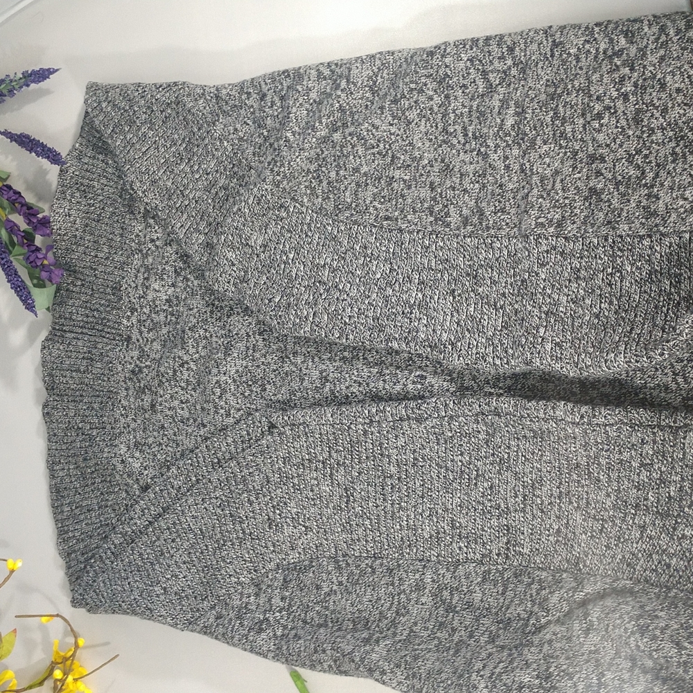 Express Sweater Top - Picture 4 of 7